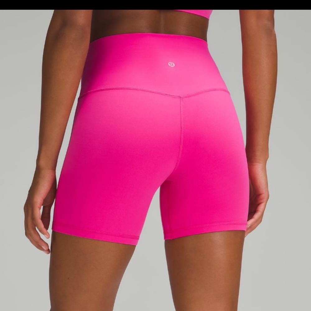 Lulu lemon align 6’’ shorts